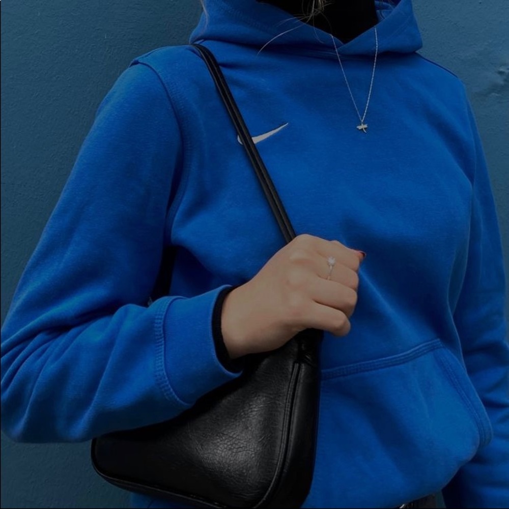 Woman’s Nike Club Fleece Pullover Hoodie                      L